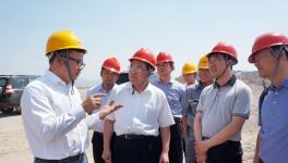 安徽省政府副秘書(shū)長(zhǎng)趙振華一行到緬甸海螺考察指導(dǎo)